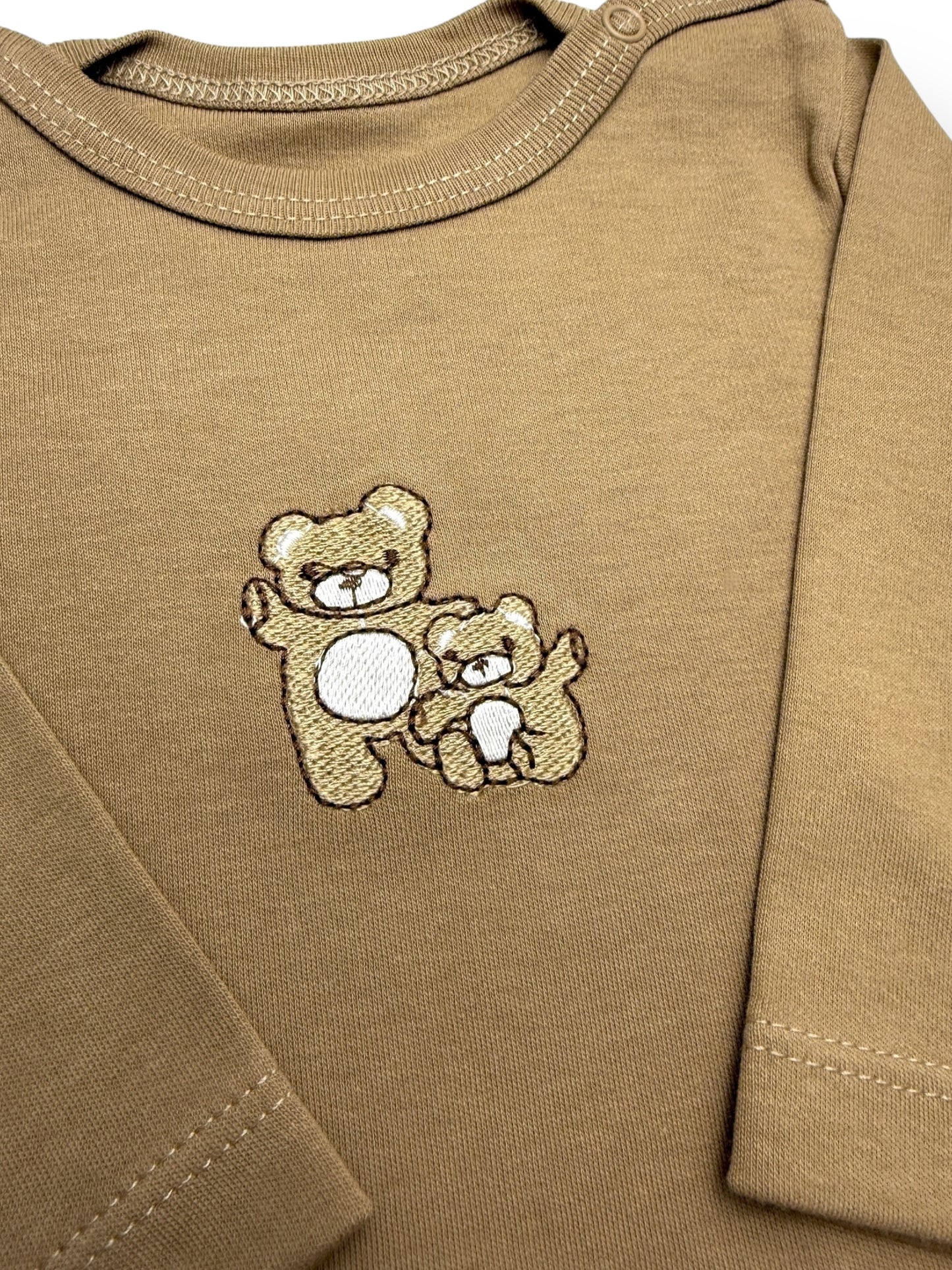 BRĄZOWE BODY W MISIE